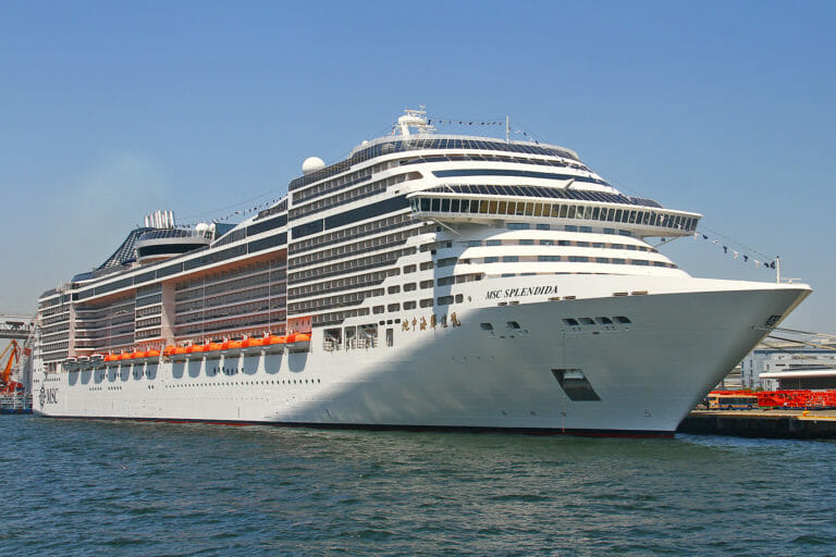 MSCスプレンディダ（横浜港 大黒ふ頭）の写真