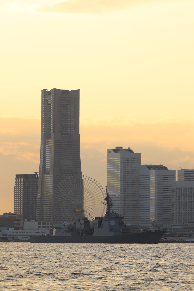 DDG-177 あたご（横浜港）の写真