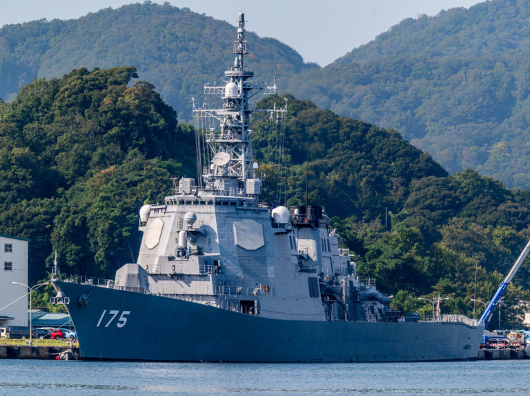 DDG-175 みょうこうの写真