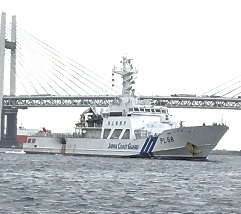 PL-68 すずか（横浜港）の写真