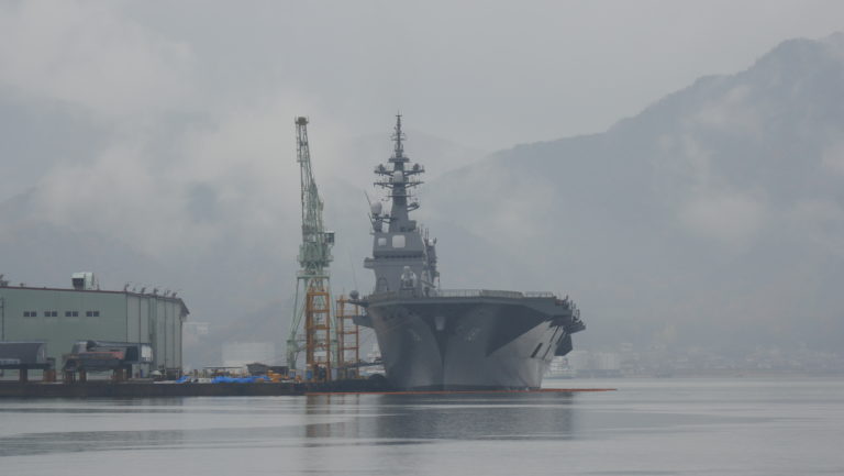 DDH-181 ひゅうが（舞鶴港）の写真