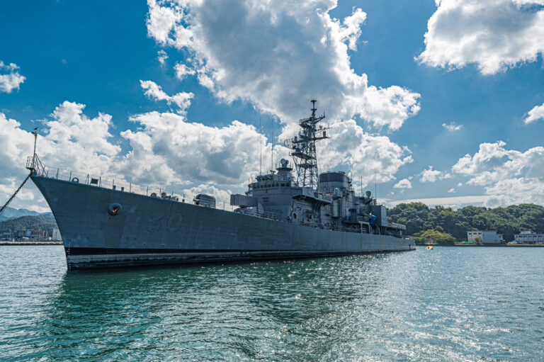 DD-130 まつゆき（舞鶴港）の写真