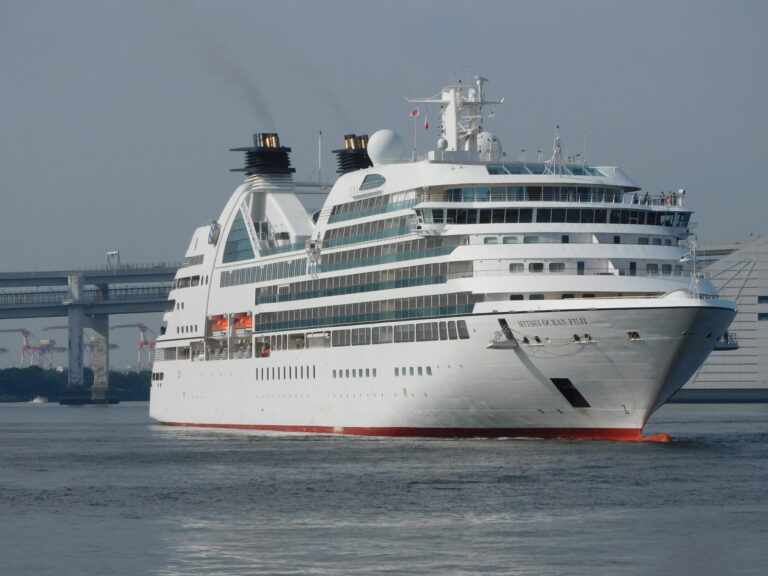 MITSUI OCEAN FUJI（東京港 晴海埠頭）の写真