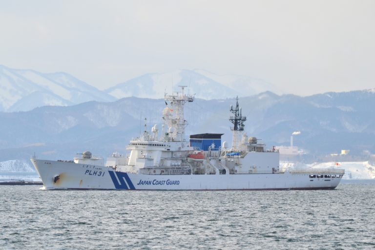 PLH-31 しきしま(初代)（函館港）の写真