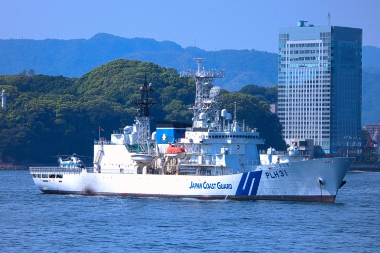 PLH-31 しきしま(初代)（広島港）の写真