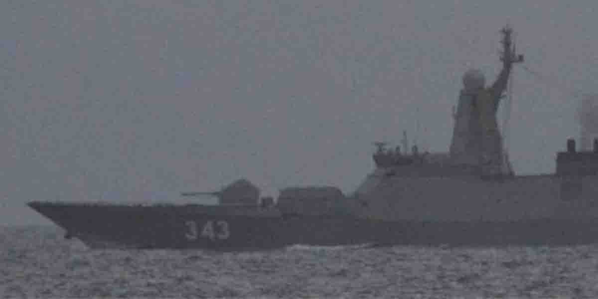 ロシア海軍ステレグシチー級フリゲート「レーズキィ」、対馬海峡を南西進後、与那国島と西表島の間を通航し太平洋へ　海自「おおたか」「すずつき」等が警戒監視